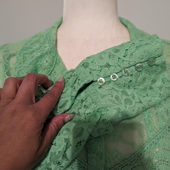 Free People Top Melona Green Out West Lace Button Up Blouse Size XS NWT Oversize - Picture 10 of 16